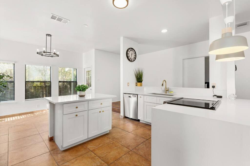 5 Bedrooms With Chefs Kitchen 2 Masters Room And Game Lounge 샌안토니오 외부 사진